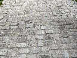 Antique Grey Barr Cobbles